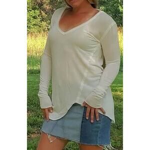 Joyfolie Mia Joy Makinley v neck tunic top white medium